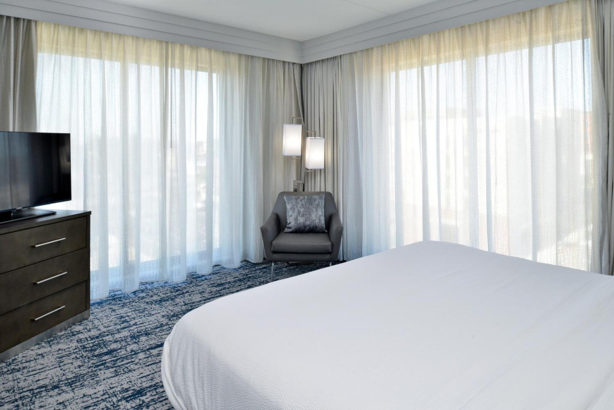 Hotel Courtyard By Marriott Wilmington Downtown/Historic District Extérieur photo