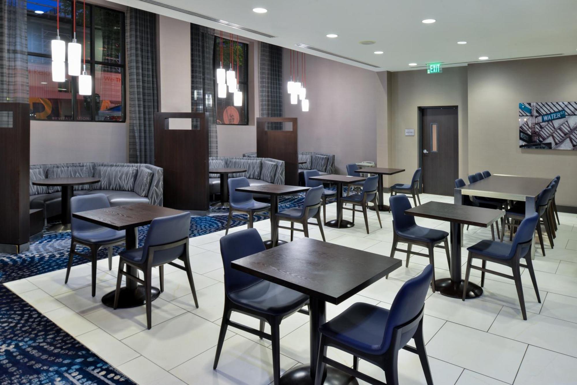 Hotel Courtyard By Marriott Wilmington Downtown/Historic District Extérieur photo