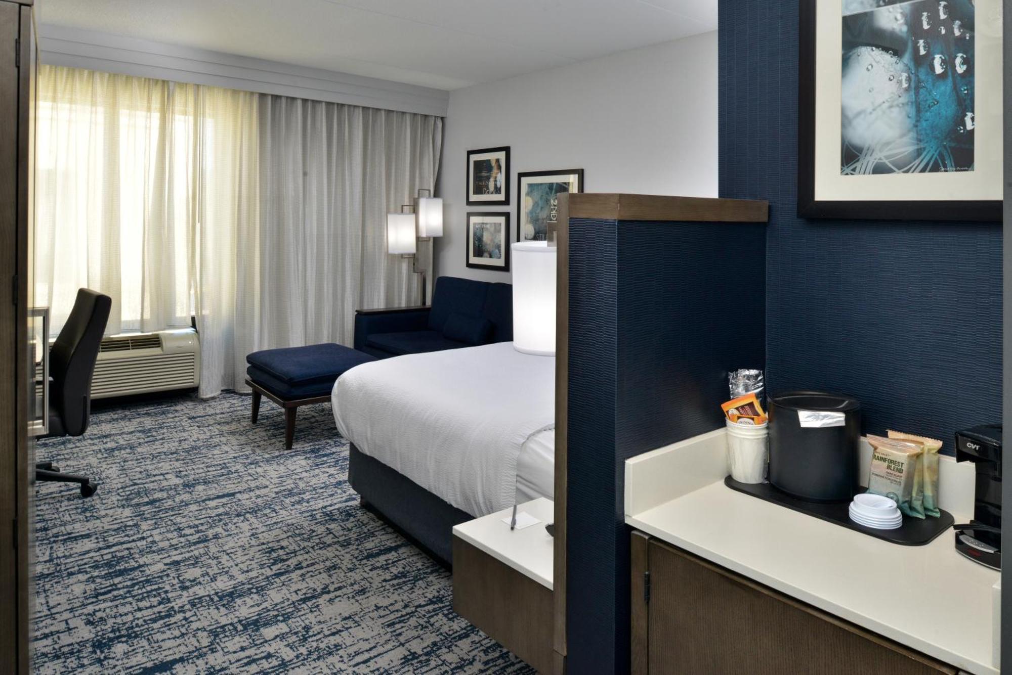 Hotel Courtyard By Marriott Wilmington Downtown/Historic District Extérieur photo