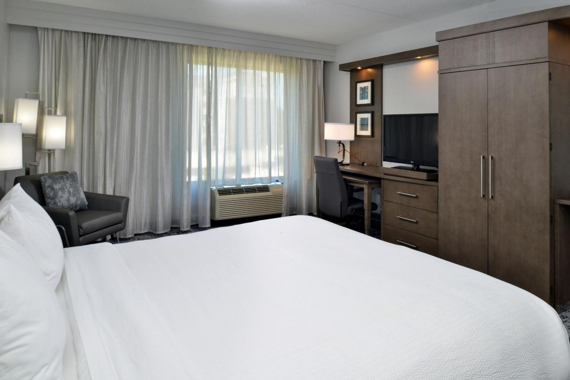 Hotel Courtyard By Marriott Wilmington Downtown/Historic District Extérieur photo